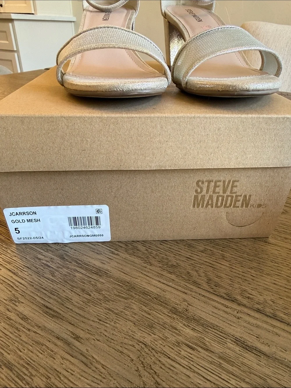 Steve Madden Open-Toe Block Heel Sandal Gold Mesh